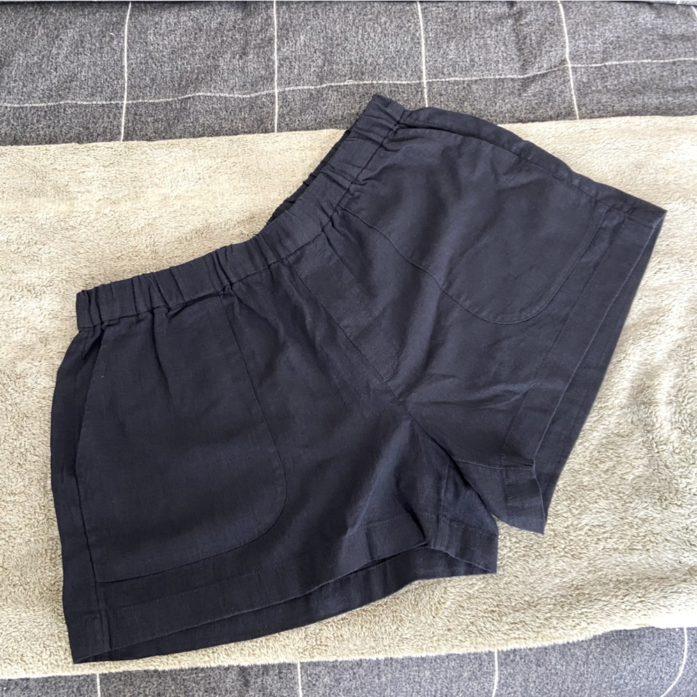 Banana Republic linen blend shorts